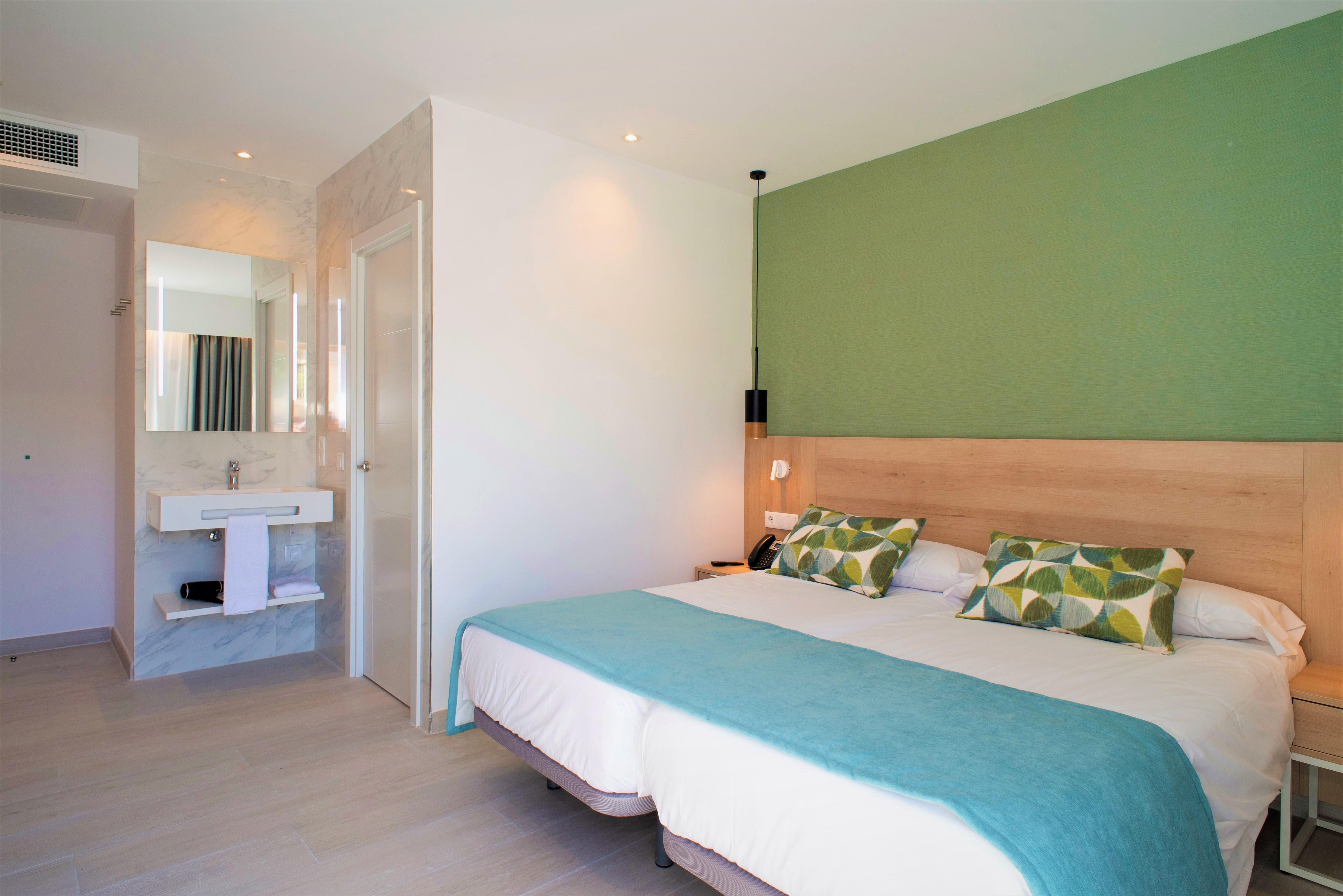 Seasun Aniram 4*